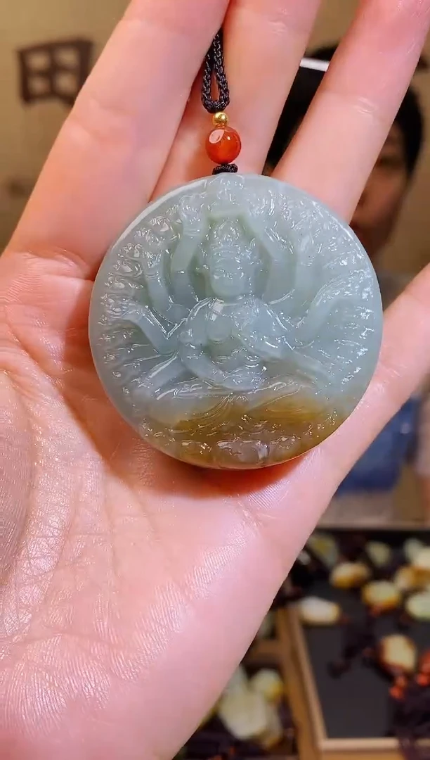 和田玉未镶嵌颈饰1