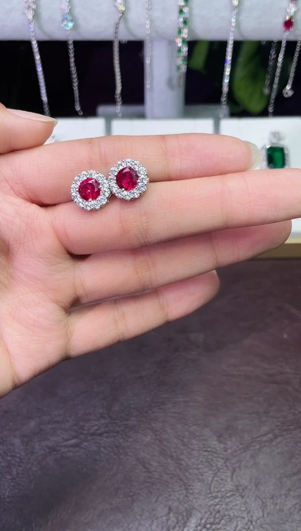 合金合成钻石红宝耳钉