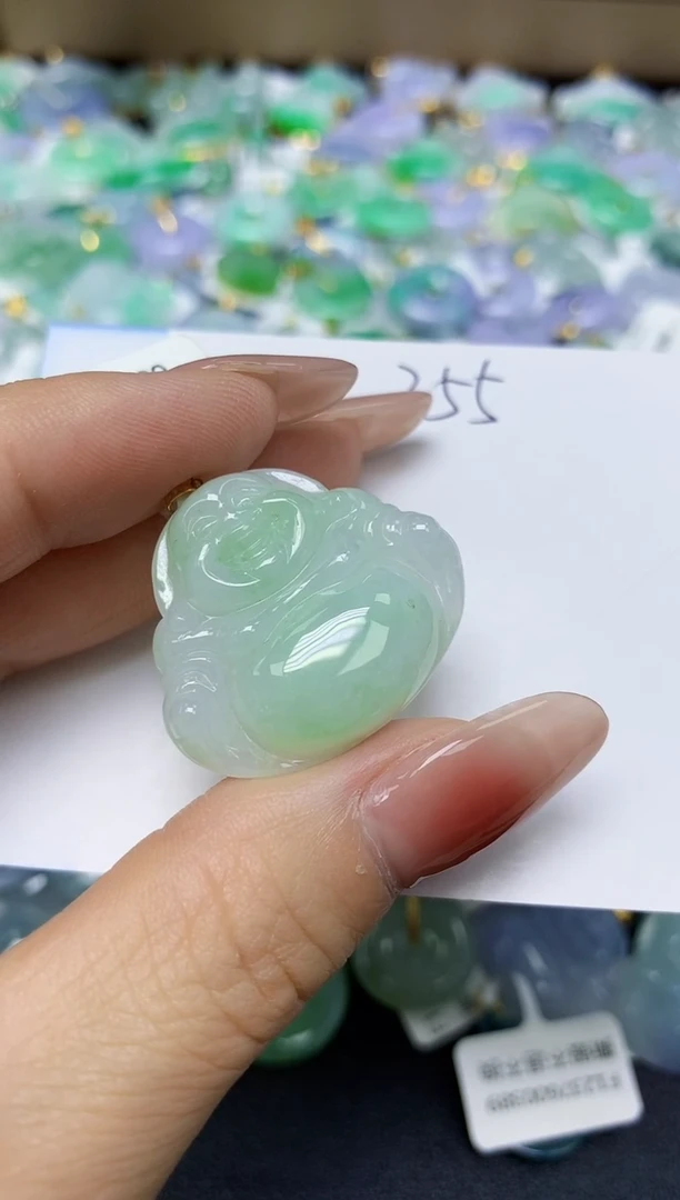 翡翠18K金镶嵌颈饰 天然缅甸翡翠A货