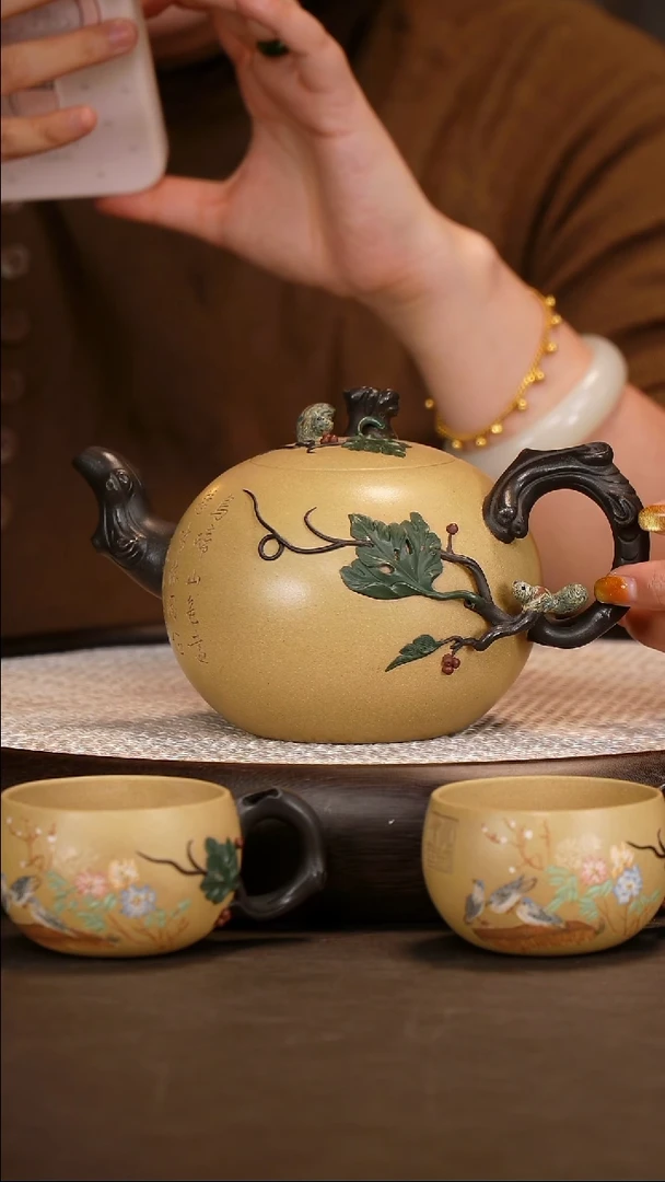 茶壶紫砂【诸葛永南】段泥松鼠葡萄