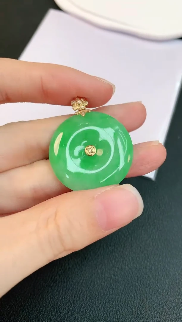 【闪购商品】翡翠颈饰18K金镶嵌赠礼盒证书 小君