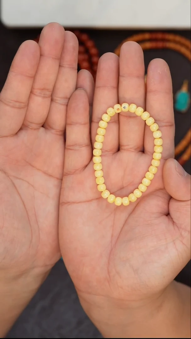 【闪购商品】蜜蜡裸石未镶嵌蜜蜡手串