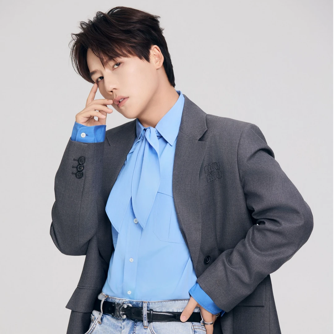 【因士】刘维亲笔签名