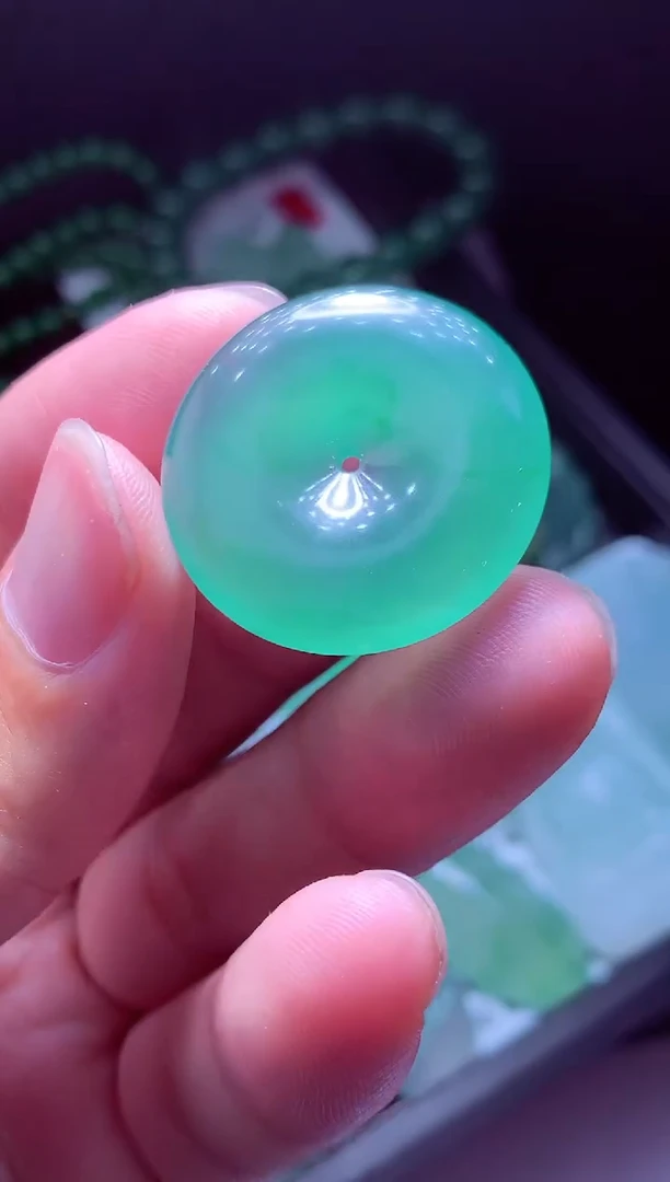 未镶嵌定制翡翠杨****?翡翠毛货定制513445