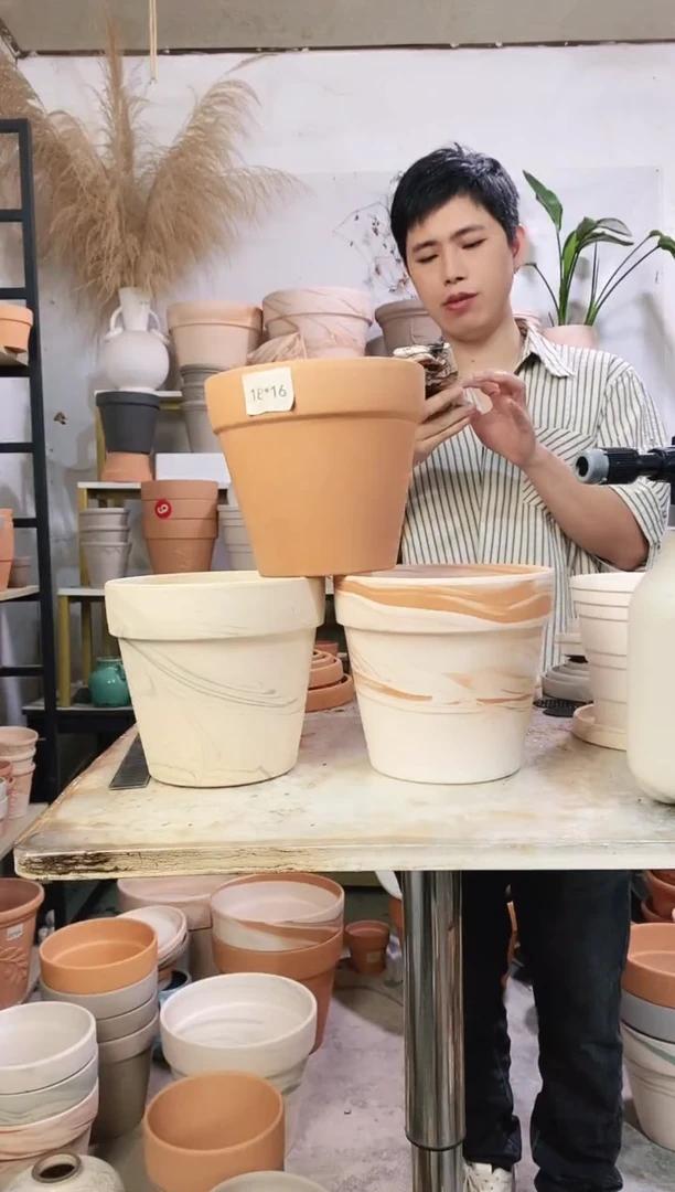 18*16陶盆3色组合 3盆无托