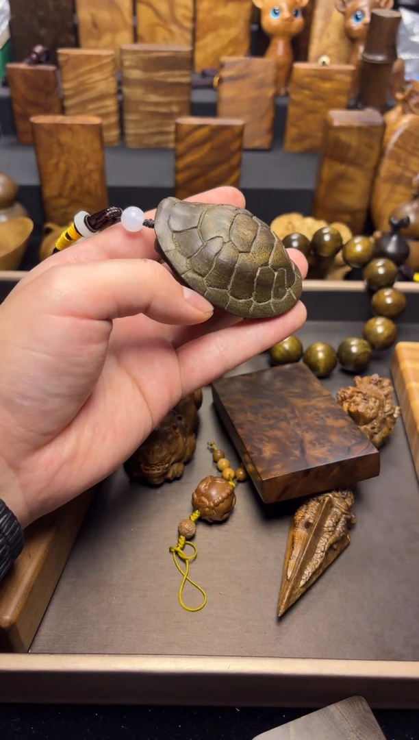 【闪购商品】楠木（金丝楠）其他富甲天下雕件22