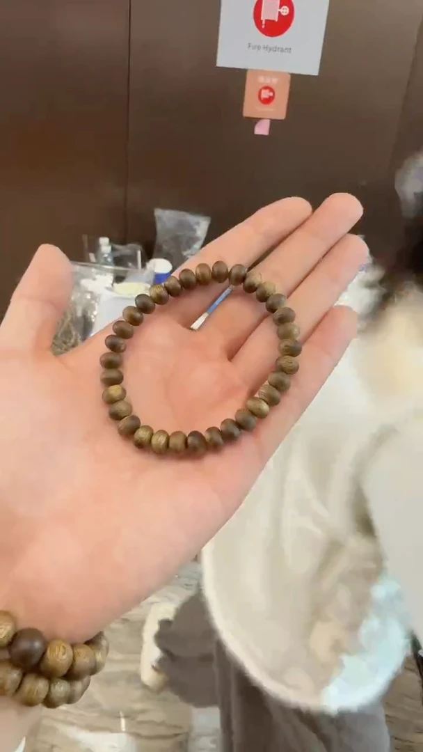 沉香手串08算盘珠单圈 4克 多样性发一
