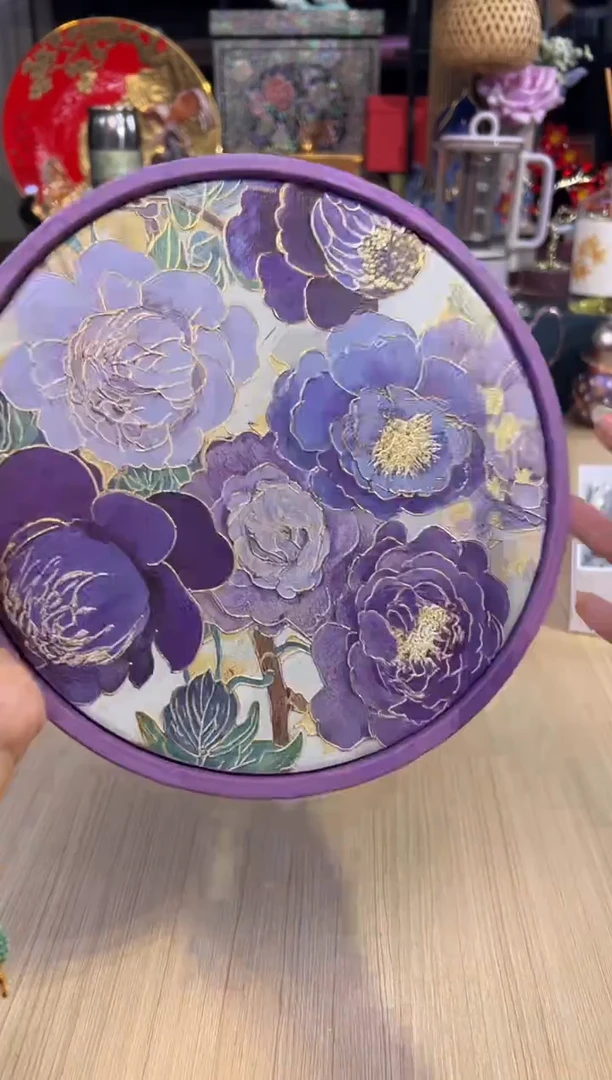 23紫色绣球花圆形吸水壶承