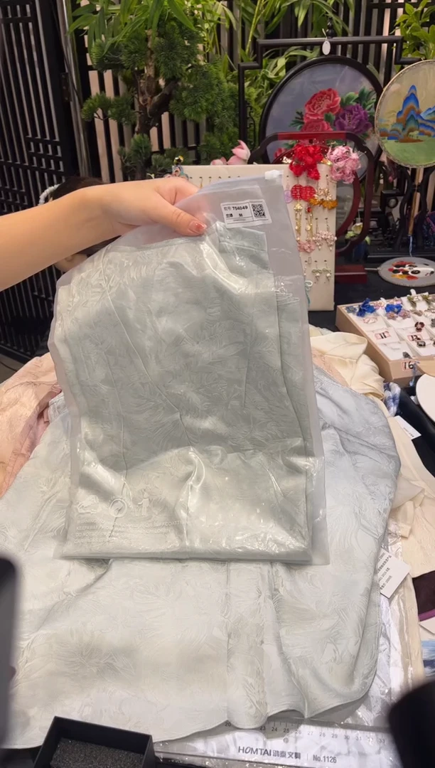 织绣佩****记非遗苏绣饰品M