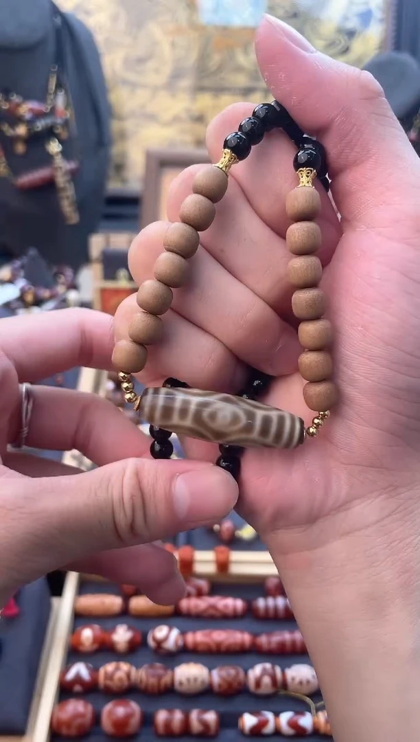 未镶嵌颈饰玛瑙/玉髓（覆膜）天缘嫩色龙六眼锁骨链