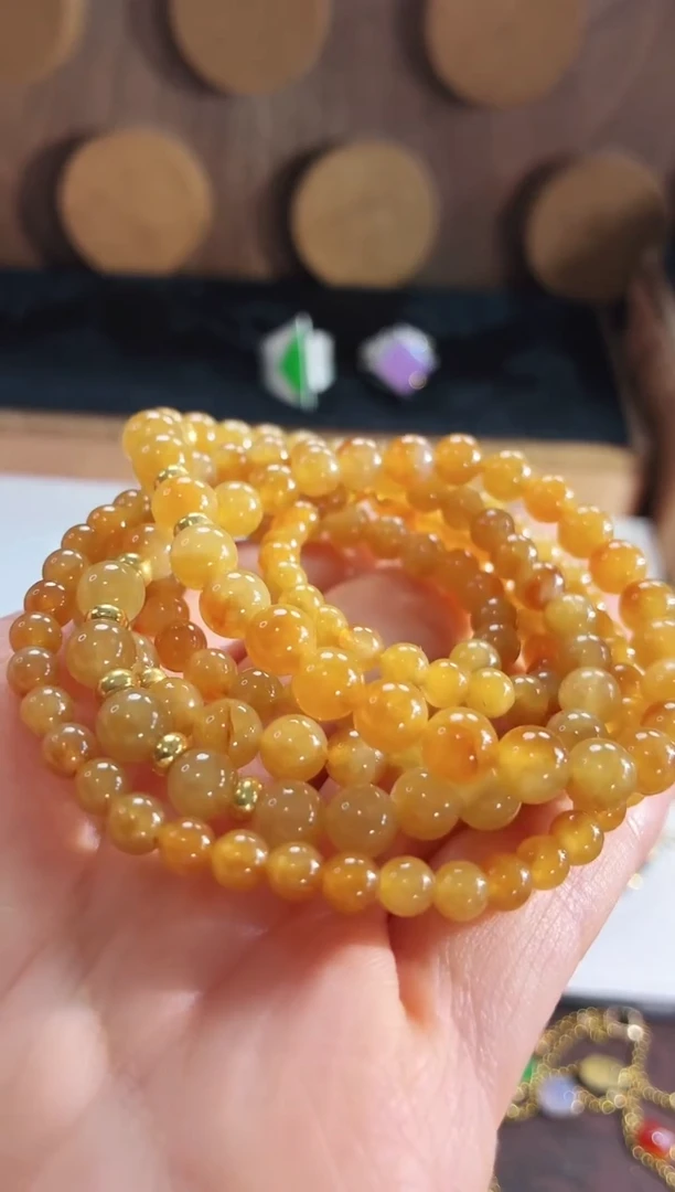 颈饰未镶嵌翡翠珠串