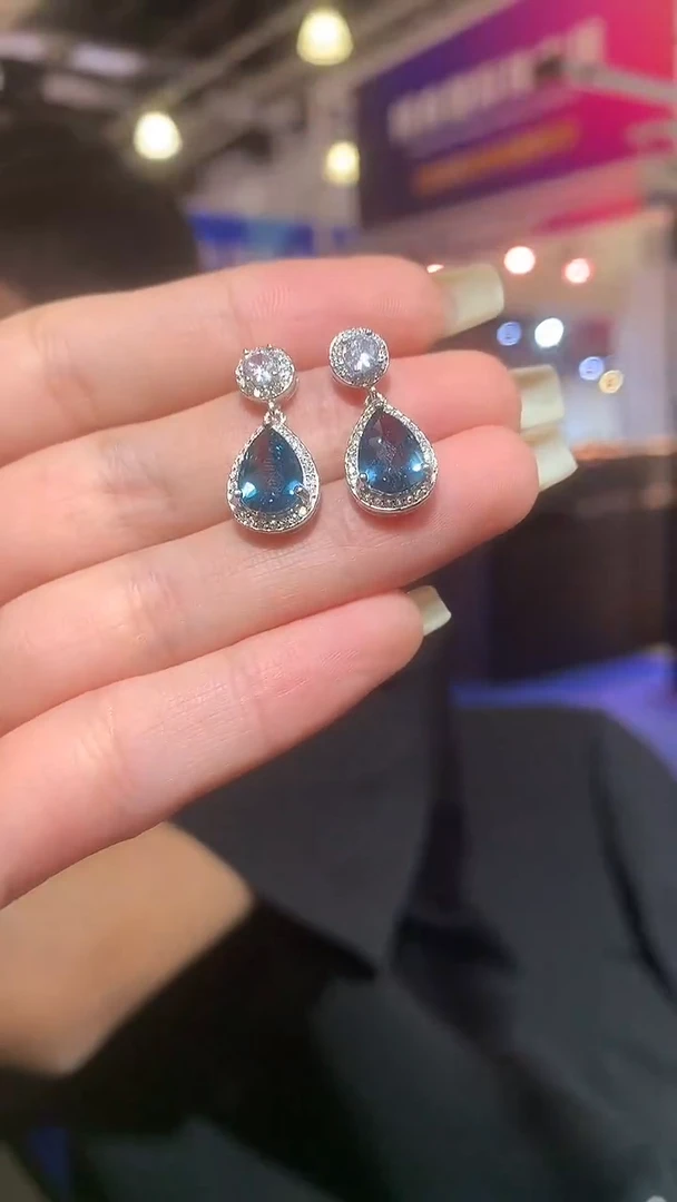 银S925镶嵌托帕石耳饰【宝石世家严选】