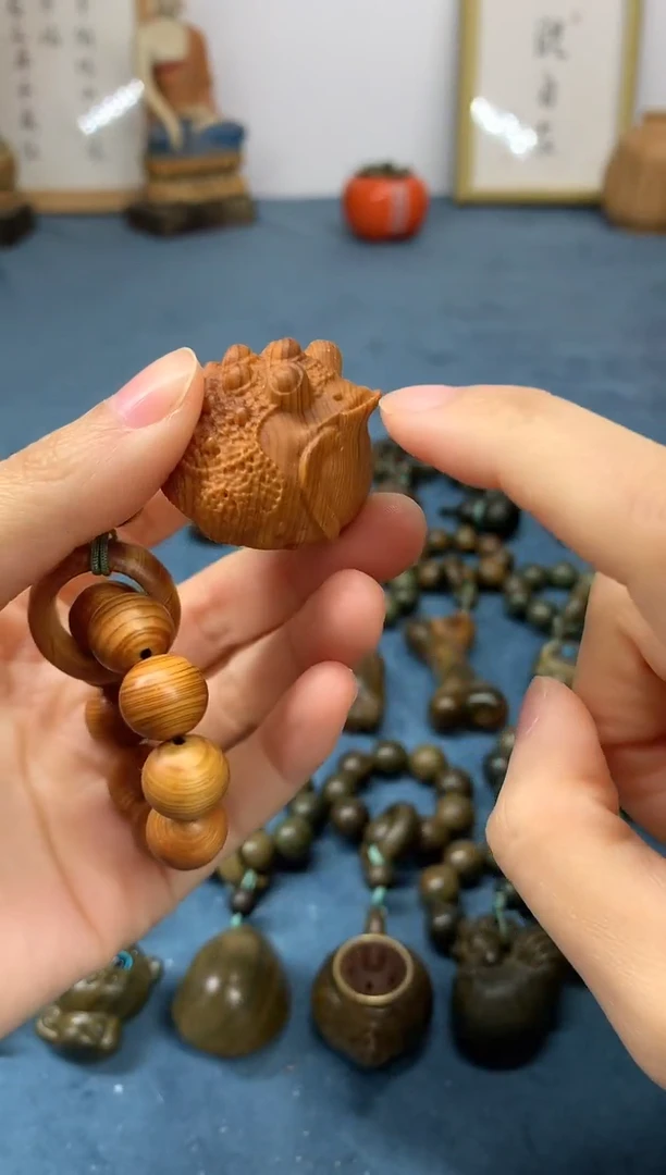 【闪购商品】柏木（崖柏）把件高油料 三足金蟾