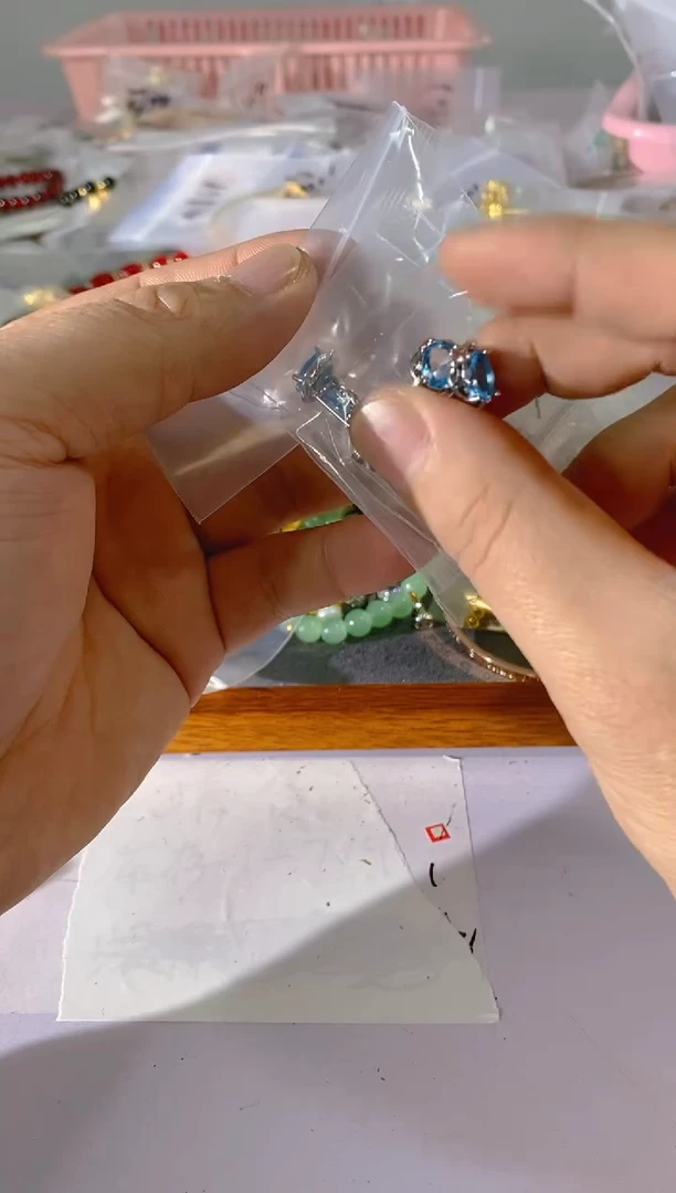 【闪购商品】水晶颈饰银S925镶嵌321红宝，蓝宝，多样性发一件赠链