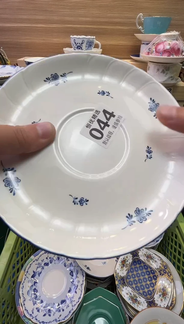 瓷片自**吸陶瓷瓷器瓷器瓷器瓷器