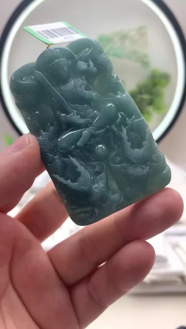 颈饰未镶嵌翡翠虚空藏