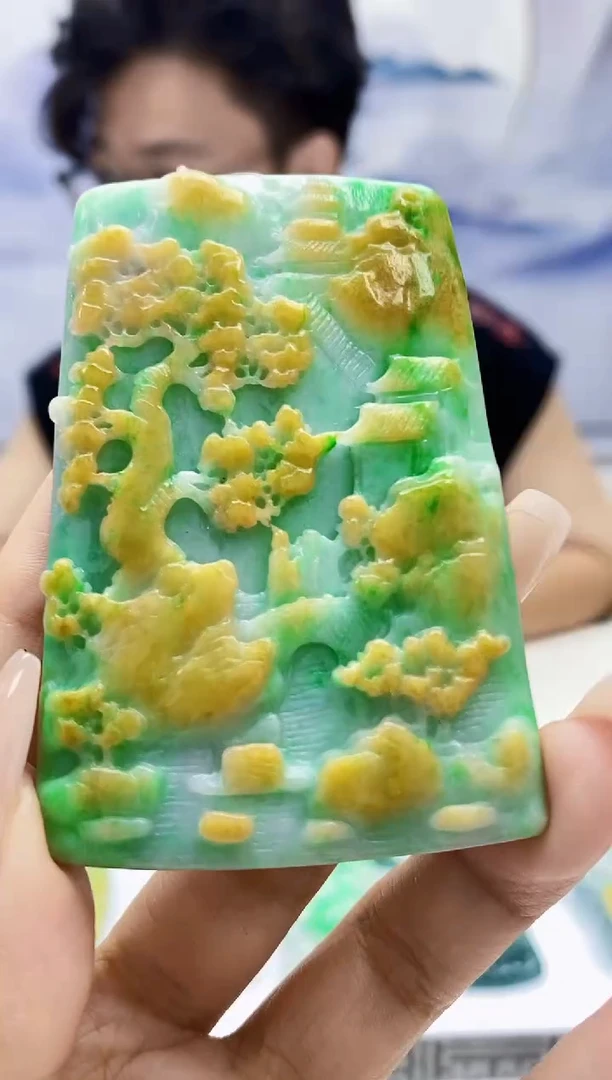 定制翡翠未镶嵌4688xx-毛货挂件51赠珠链