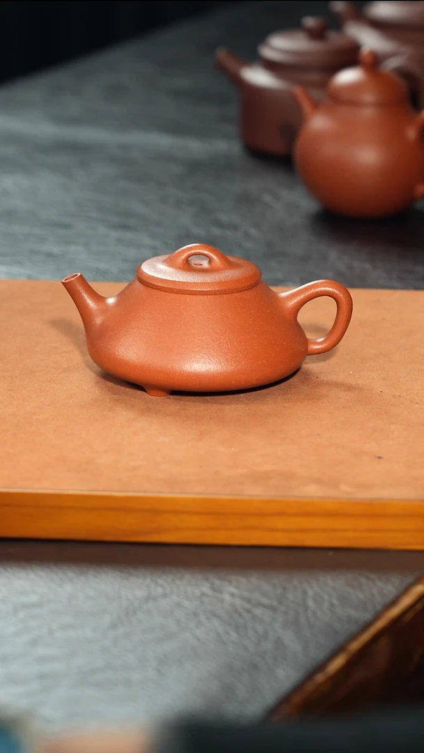 茶壶紫砂龙半手红降坡任瓢