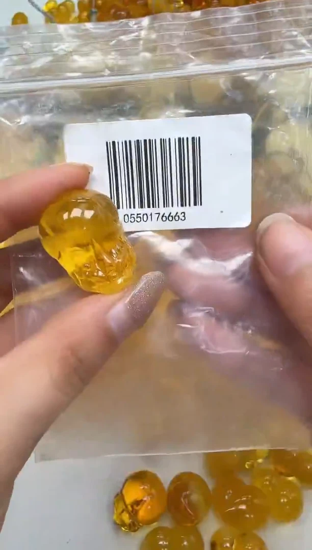 裸石琥珀未镶嵌微瑕如图