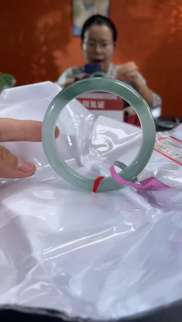 未镶嵌手镯翡翠翡翠手镯