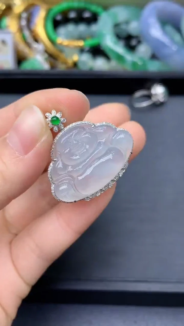 颈饰18K金镶嵌翡翠323 -中国好珍宝