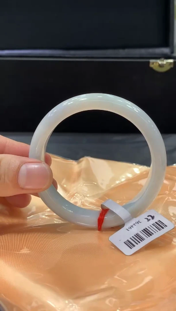 未镶嵌手镯翡翠翡翠手镯
