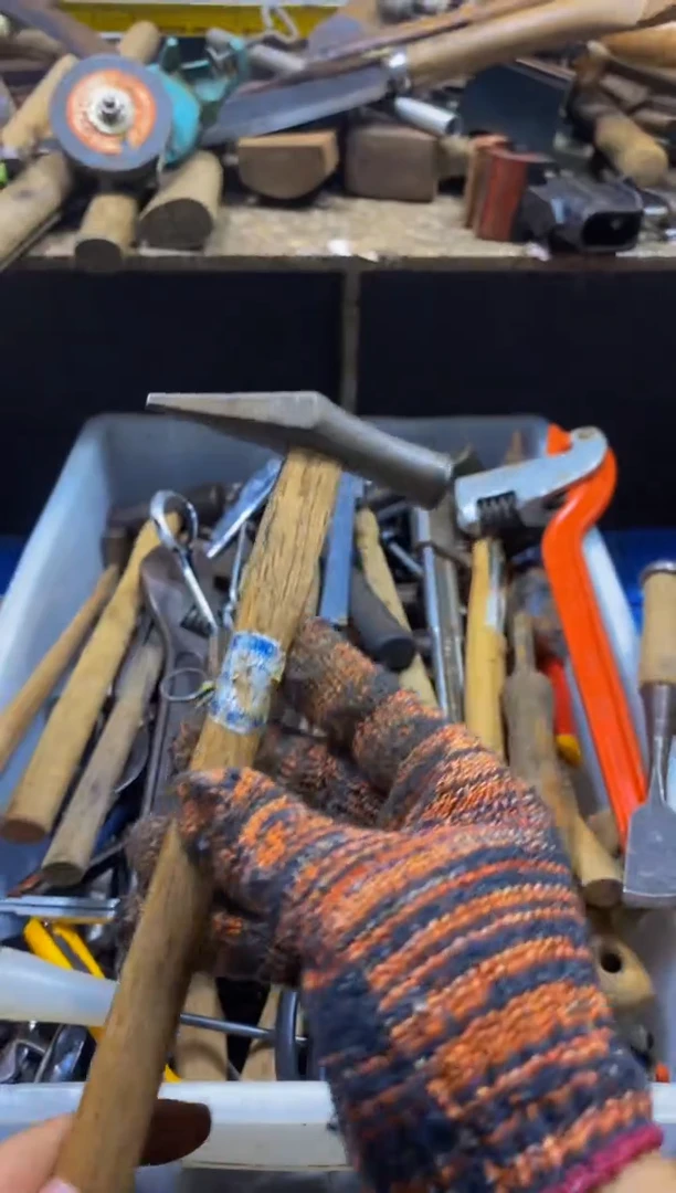 深*蓝麻嘎子回流五金工具