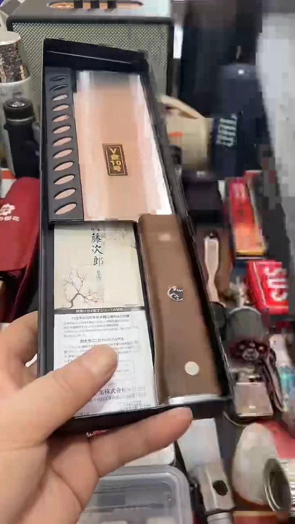 瓷片闪购商品 如图所示