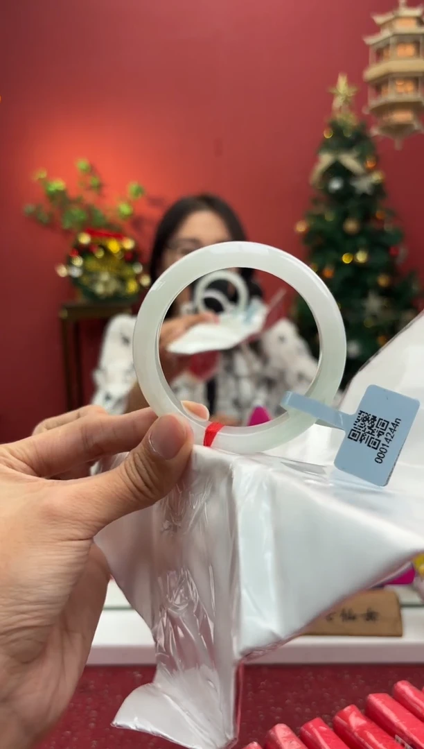 未镶嵌手镯翡翠翡翠手镯1