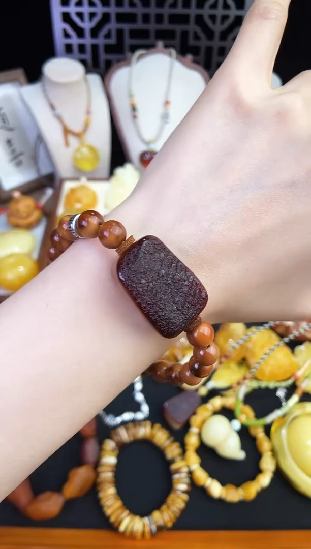 未镶嵌琥珀珠宝奇石柒月