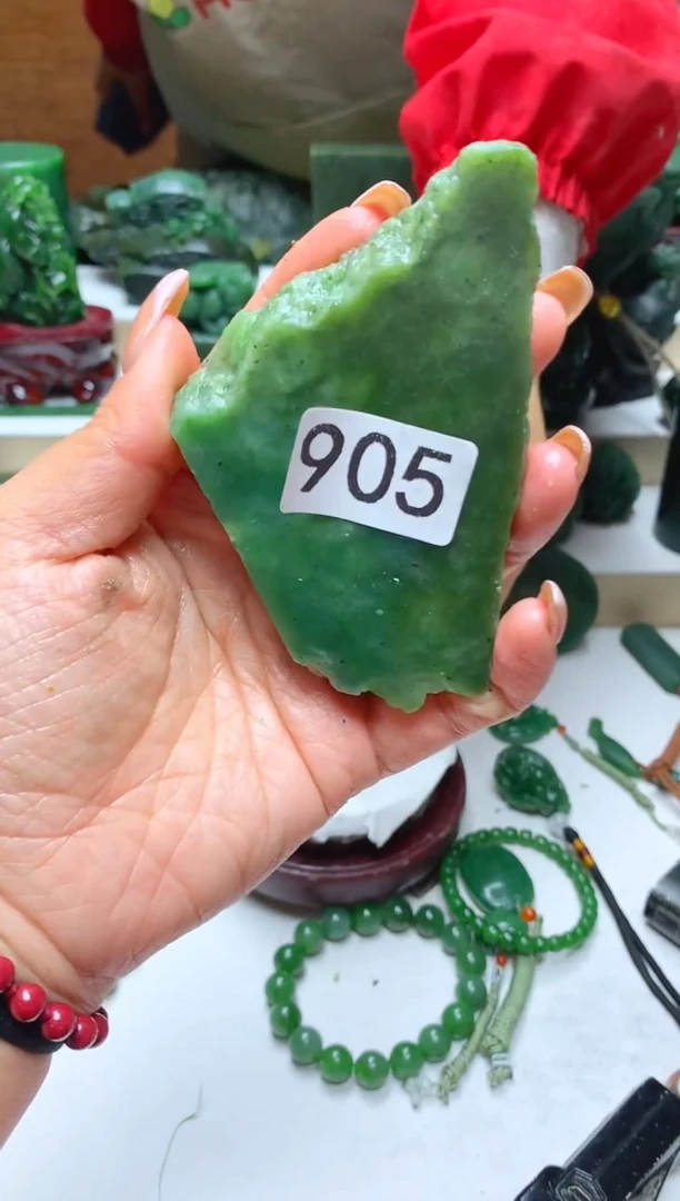 未镶嵌和田玉摆件1