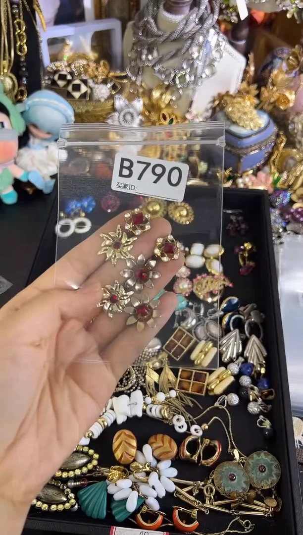 合金无铜合金790 中古首饰都有瑕疵  请确认后在拍！