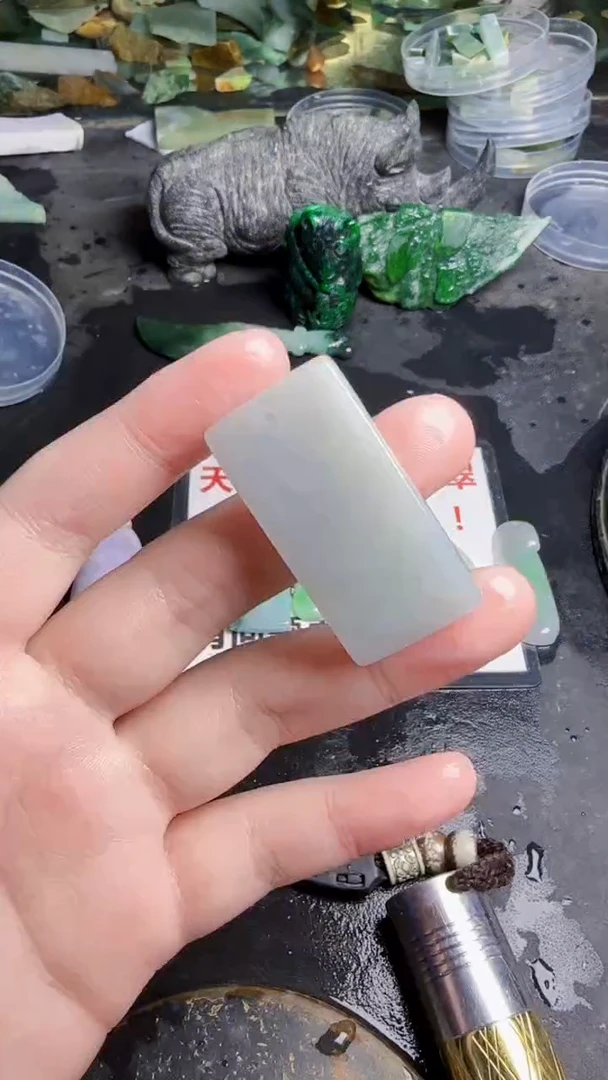 未镶嵌挂件翡翠脉*叔天然翡翠067
