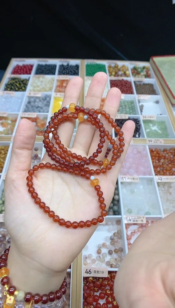 【闪购商品】石榴石手串未镶嵌石榴石手串多样性发一