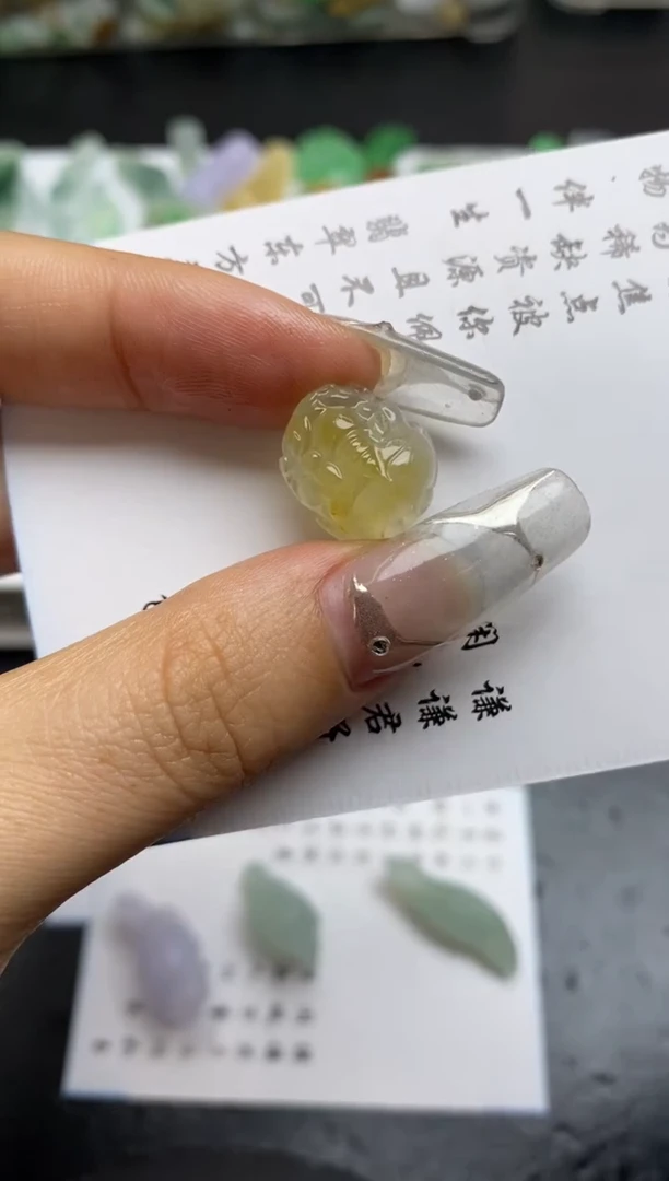 定制翡翠未镶嵌翡翠毛货~
