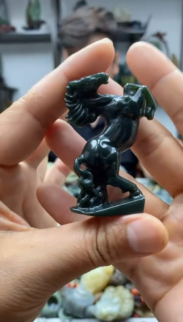 和田玉未镶嵌把件1