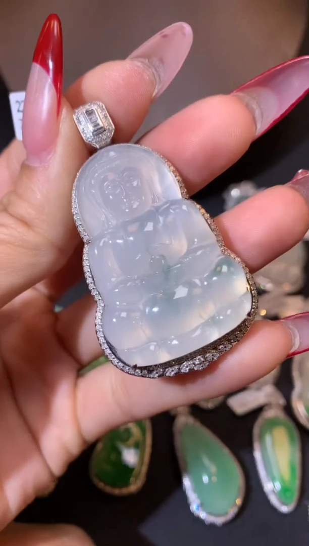 【闪购商品】翡翠吊坠(不含链)18K金镶嵌吊坠