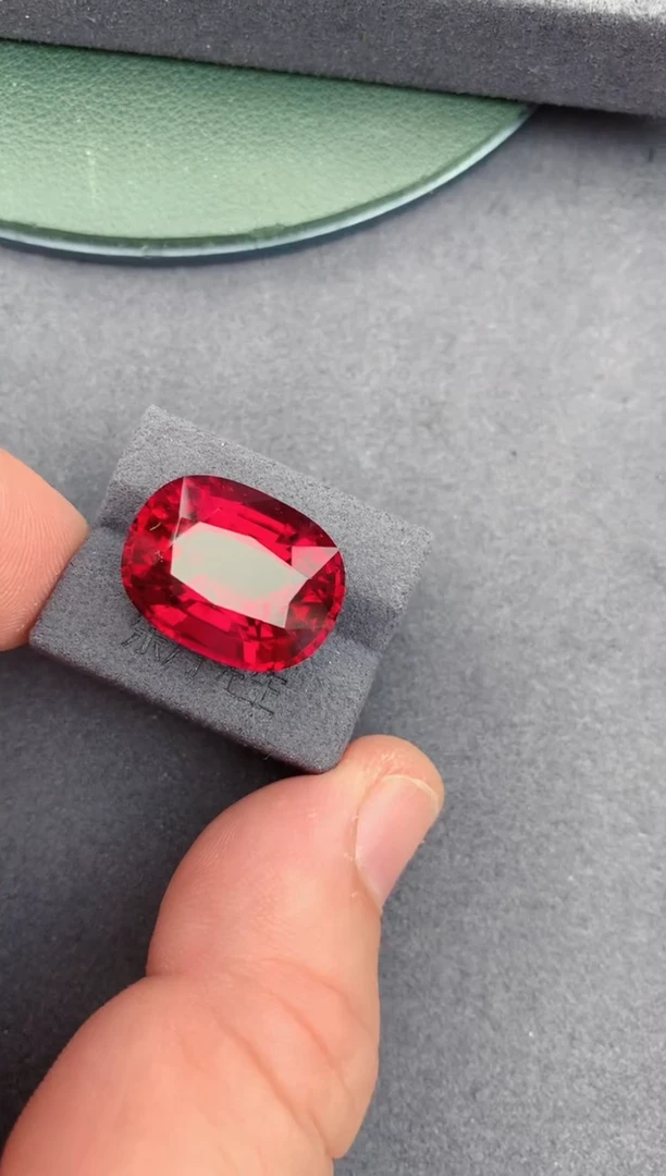 未镶嵌裸石碧玺21ct 卢比来碧玺 定制