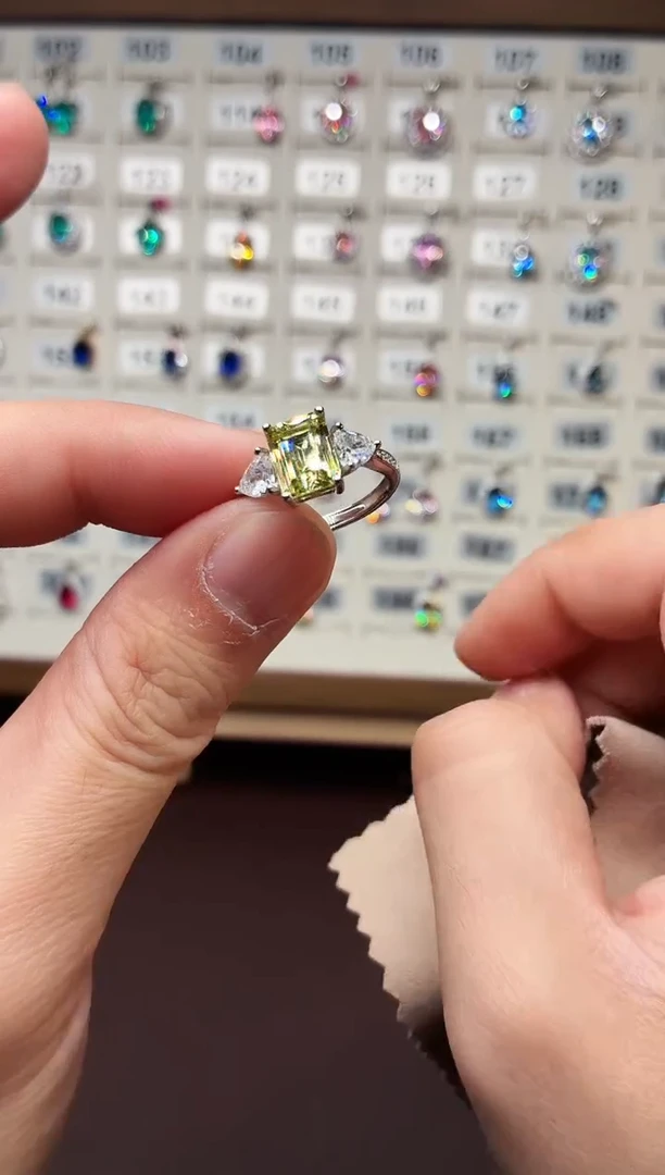 银S925镶嵌戒指金绿宝石899