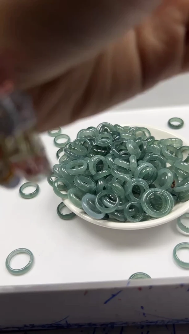 翡翠未镶嵌颈饰X1003蓝水翡翠跑环*1颗