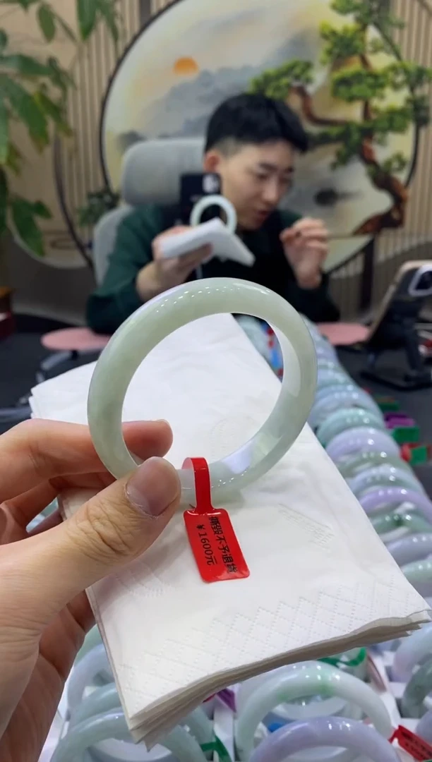 未镶嵌手镯翡翠3328