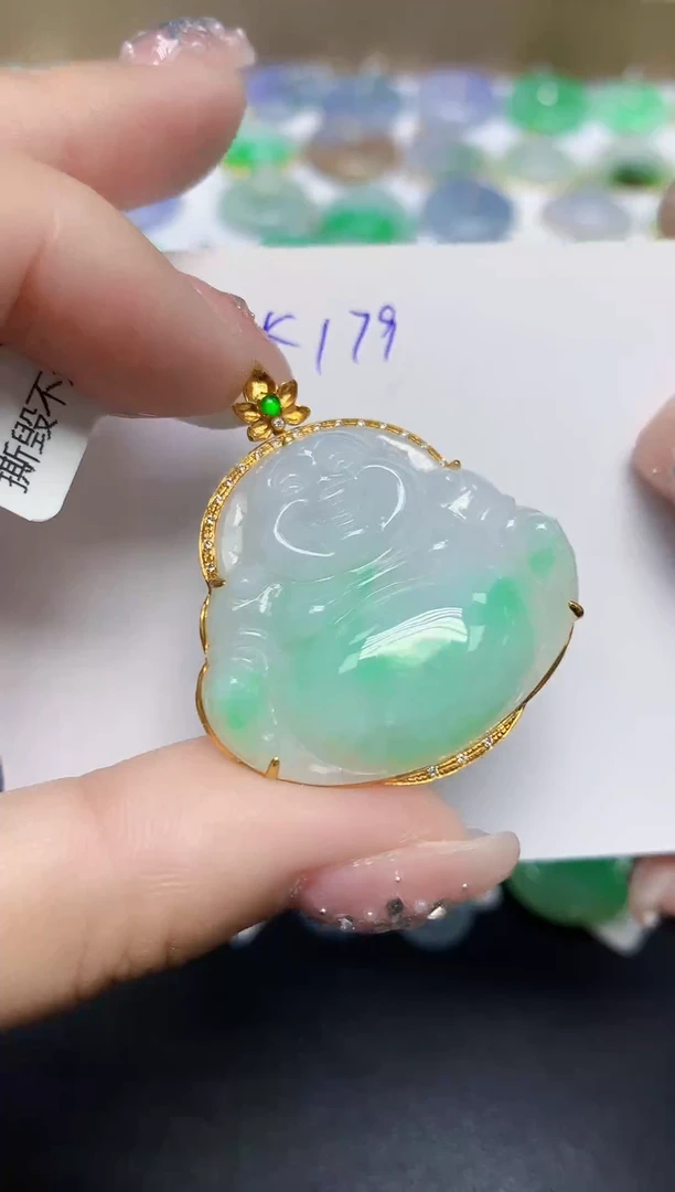 颈饰18K金镶嵌翡翠天然缅甸翡翠A货翡翠百元以上9元证书费自理