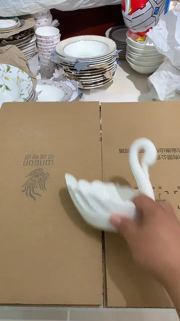 天鹅隆达骨质瓷1