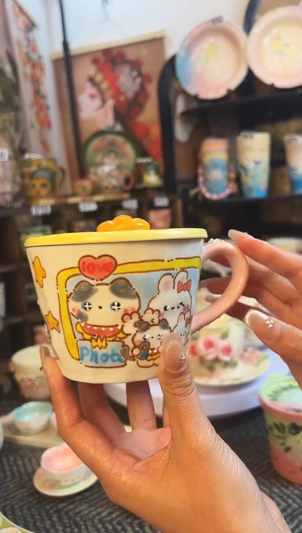 景德镇设计款手绘杯杯