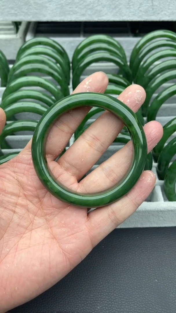 未镶嵌手镯和田玉（碧玉）70-61