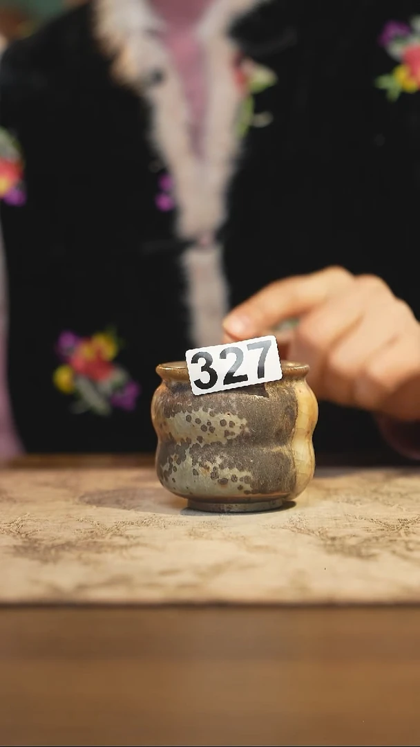 手工茶器柴烧 志野  主人杯327