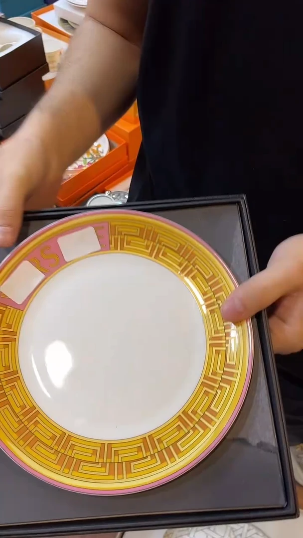 杯鸿辉家品牌瓷器，京东包邮！