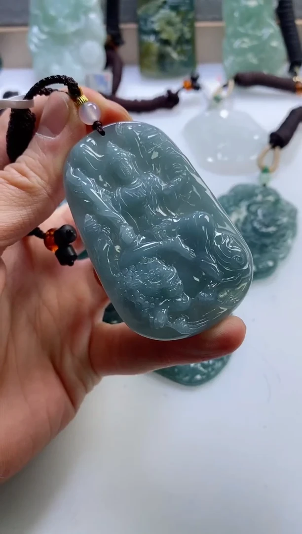 【闪购商品】翡翠挂件未镶嵌