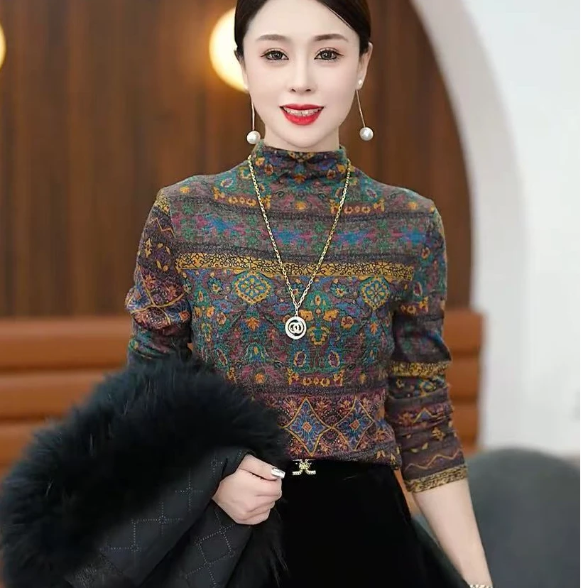 洋气妈妈装2025秋冬新款拼接时尚百搭印花小衫上衣