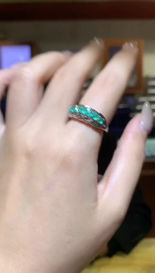 银S925镶嵌戒指祖母绿【宝石世家严选】